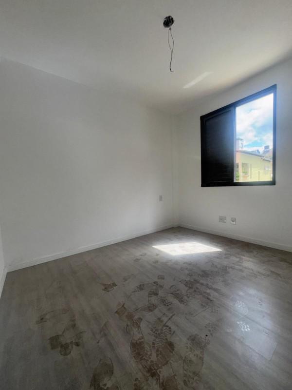 Apartamento, Sagrada Família, 3 Quartos, 2 Vagas, 1 Suíte