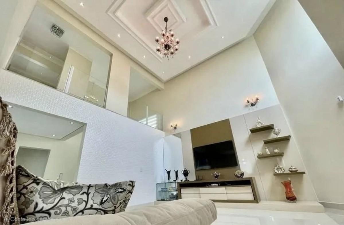 Casa, Trevo, 4 Quartos, 10 Vagas, 4 Suítes