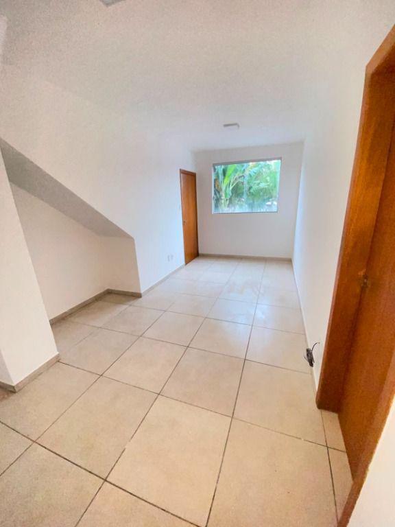 Apartamento, Jardim Vitória, 2 Quartos, 1 Vaga