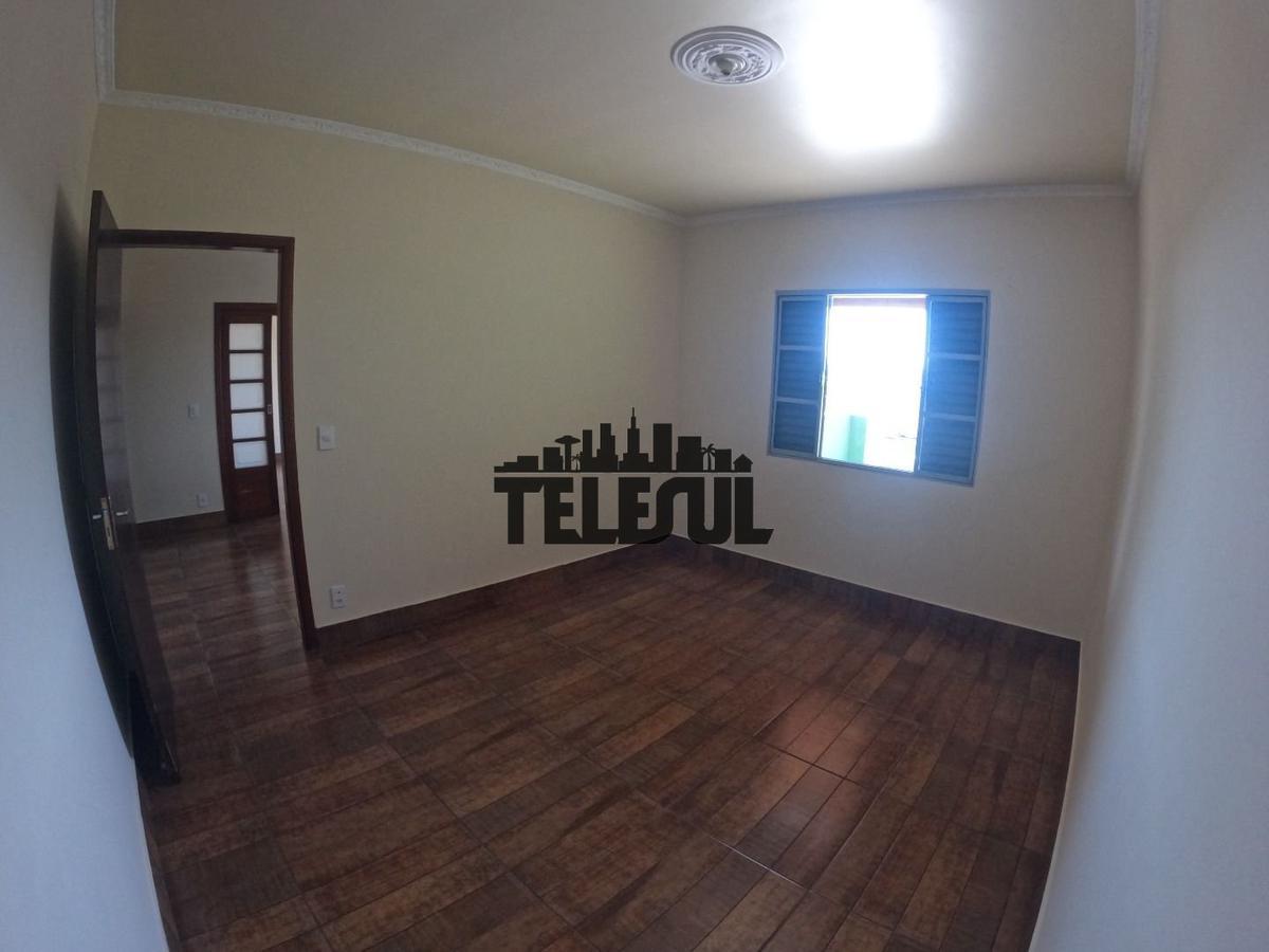 Casa, Jardim Sion, 3 Quartos, 0 Vaga, 1 Suíte