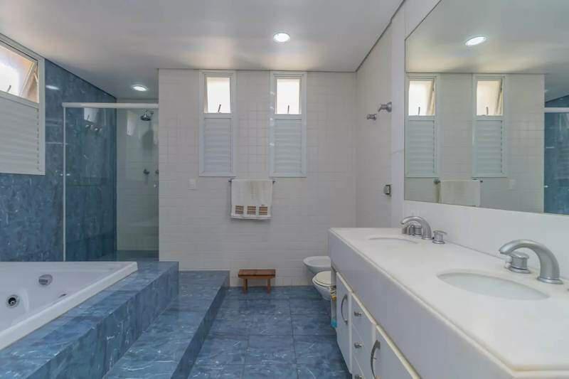 Casa, Santa Lúcia, 4 Quartos, 2 Vagas, 2 Suítes