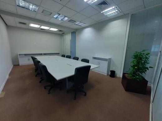 Andar, Savassi, 0 Quarto, 6 Vagas
