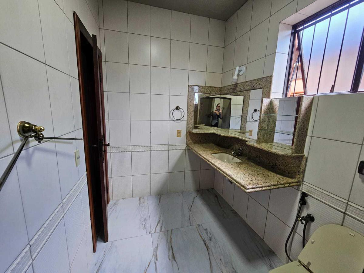 Casa, Nova Suíssa, 4 Quartos, 4 Vagas, 1 Suíte