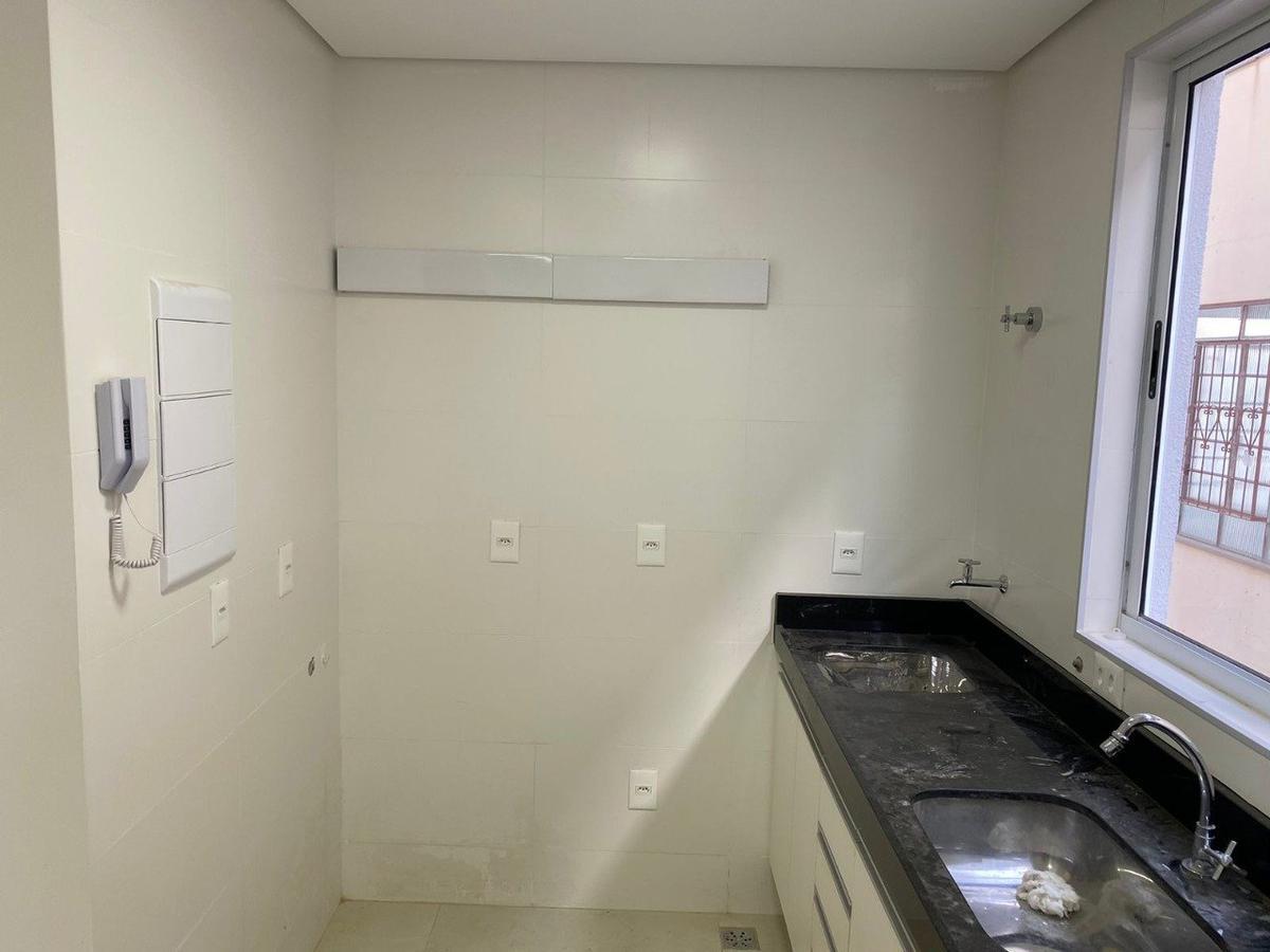 Apartamento, Sagrada Família, 1 Quarto, 2 Vagas