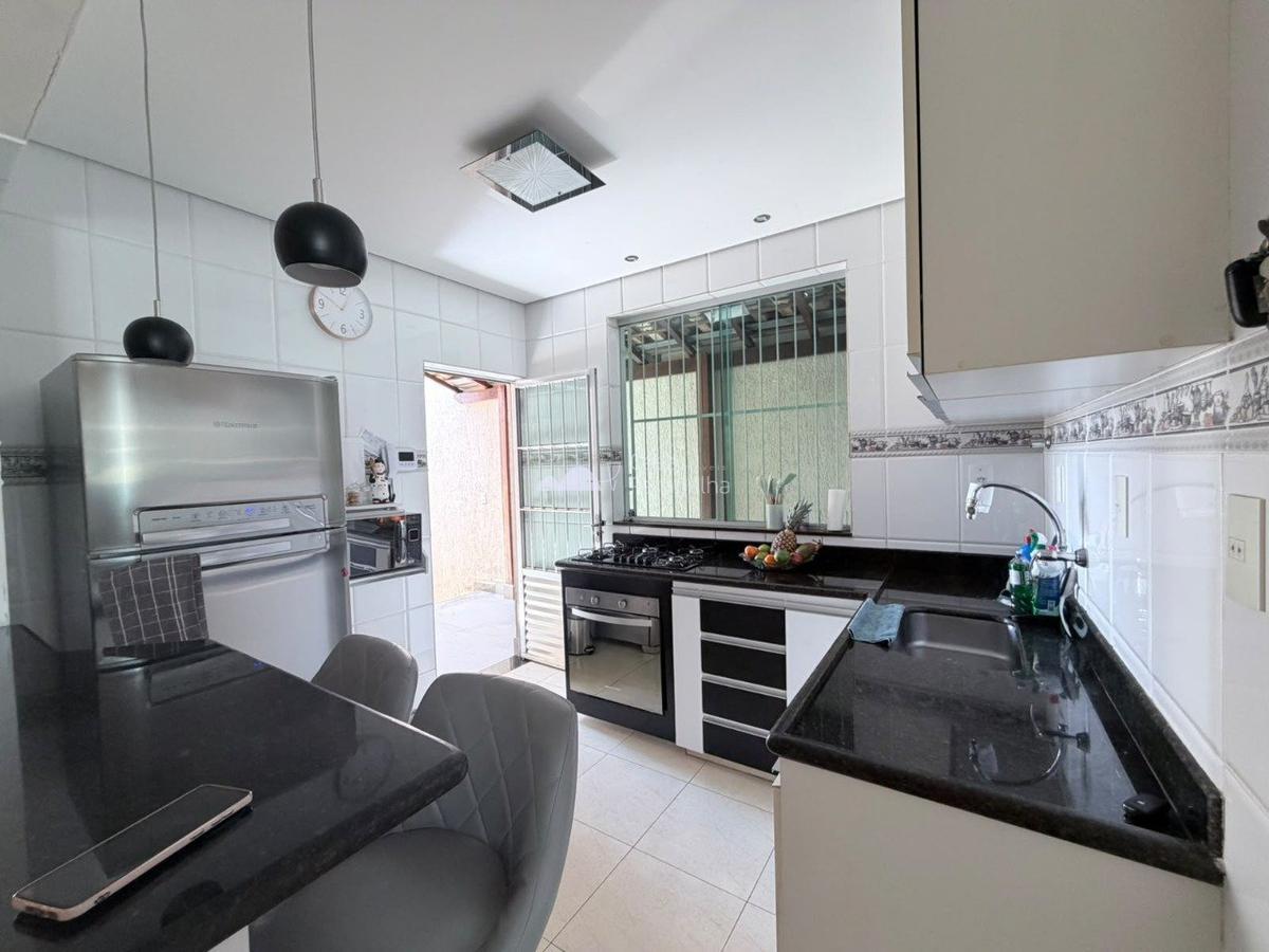 Casa, Santa Mônica, 3 Quartos, 2 Vagas, 1 Suíte