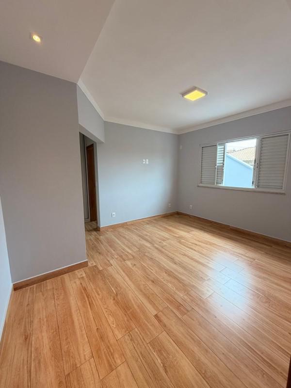 Casa, Vila Paiva, 3 Quartos, 4 Vagas, 2 Suítes