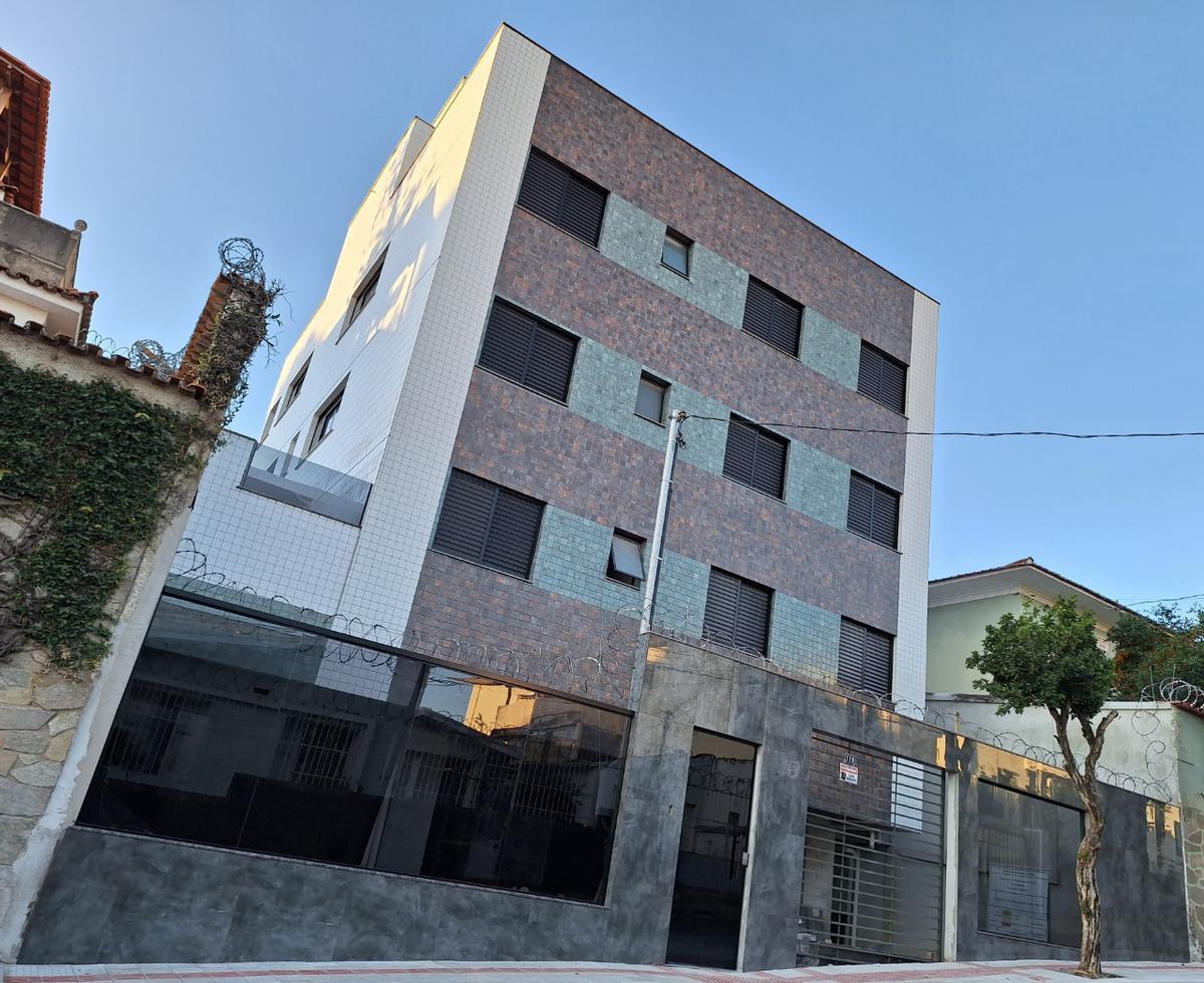 Apartamento, Sagrada Família, 3 Quartos, 2 Vagas, 1 Suíte