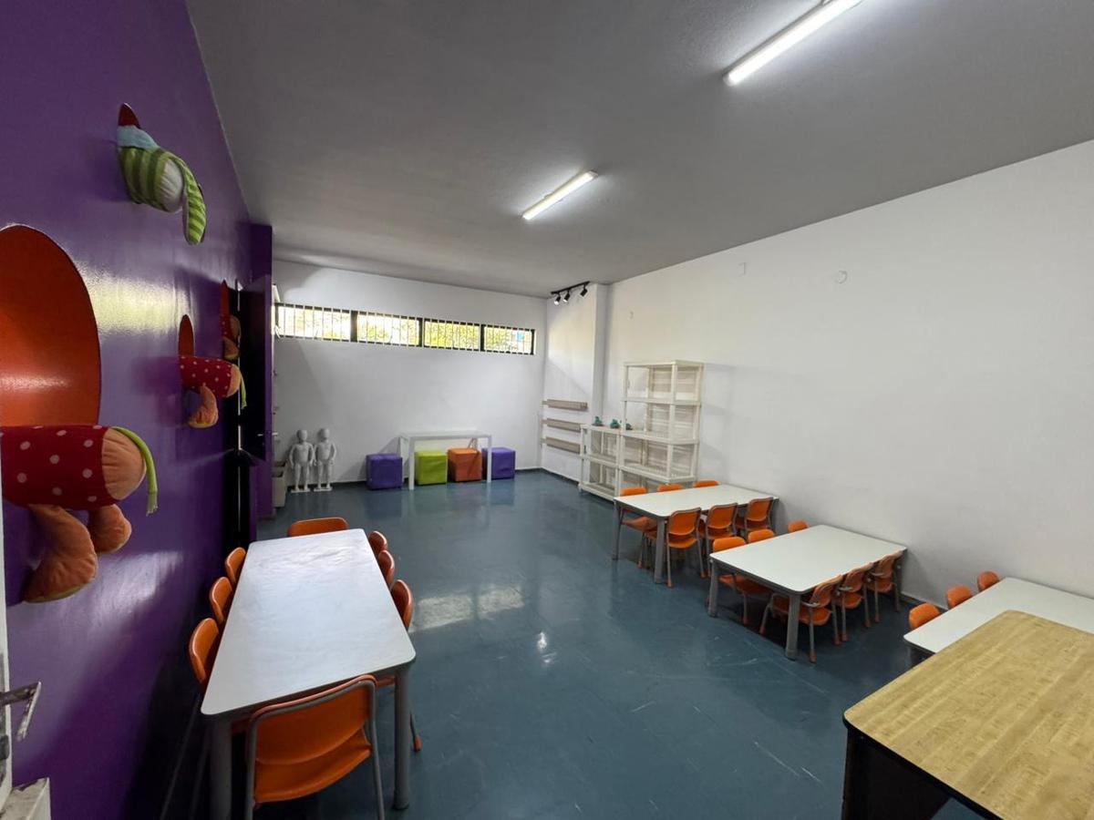 Prédio, Colégio Batista, 0 Quarto, 0 Vaga