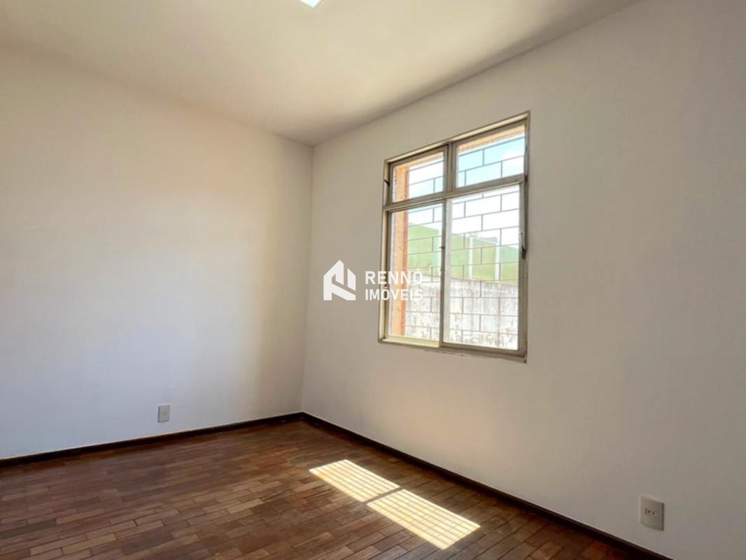 Apartamento, Vila Paris, 3 Quartos, 2 Vagas, 1 Suíte