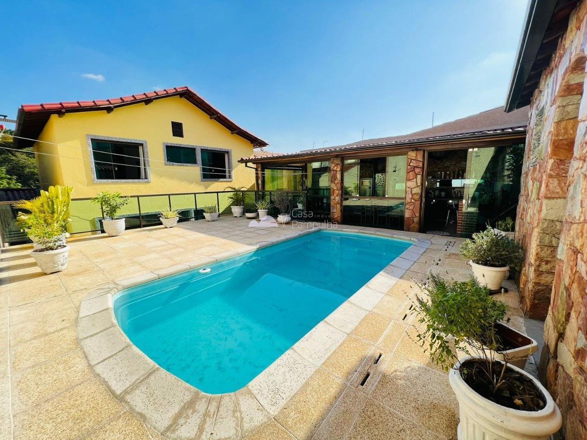 Casa, Santa Branca, 3 Quartos, 4 Vagas, 1 Suíte