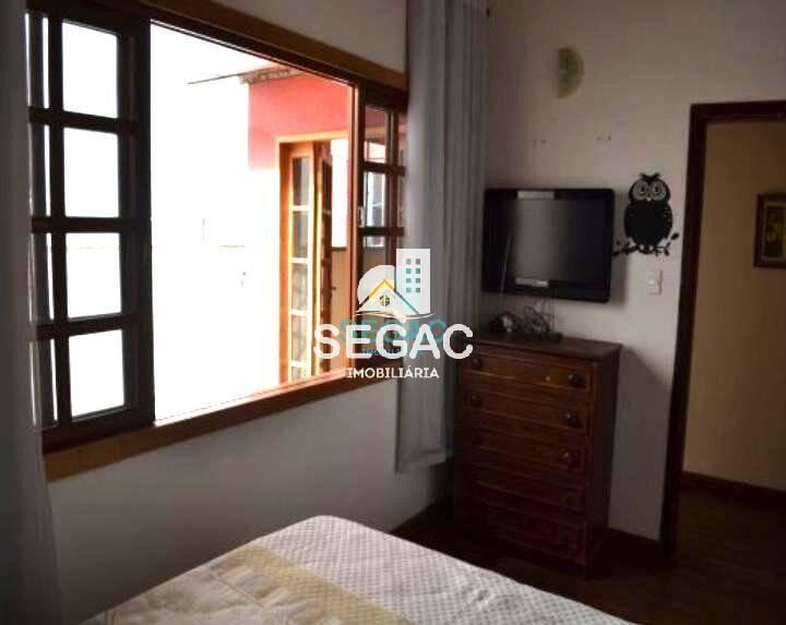 Casa, Havaí, 4 Quartos, 4 Vagas, 1 Suíte