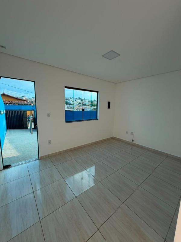 Casa, São Benedito, 2 Quartos, 4 Vagas