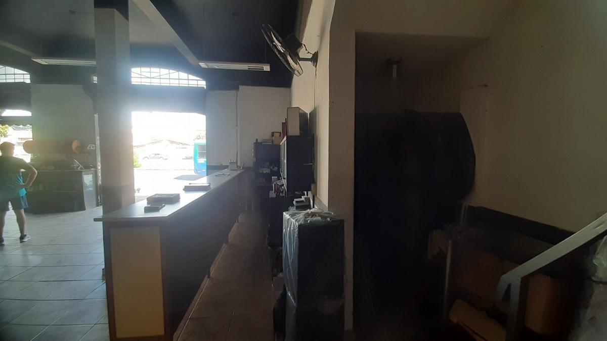 Prédio, Castelo, 0 Quarto, 15 Vagas