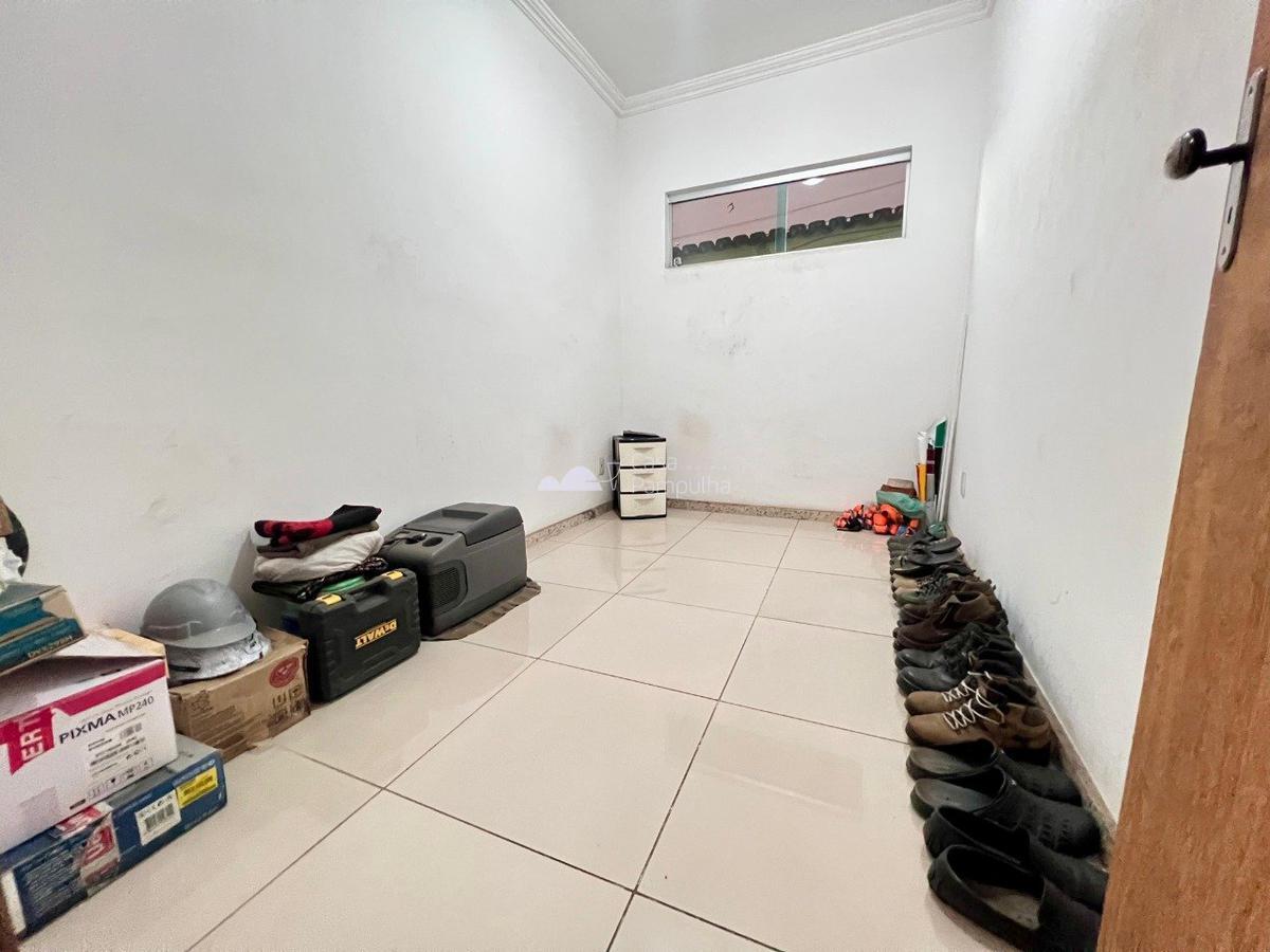 Casa, Santa Branca, 3 Quartos, 2 Vagas, 1 Suíte