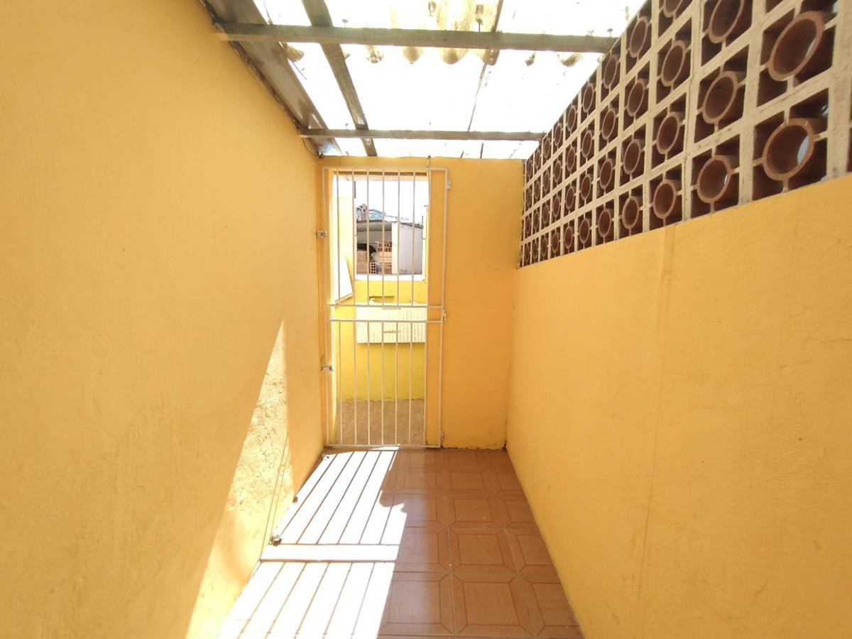 Casa, Lagoinha, 1 Quarto, 0 Vaga
