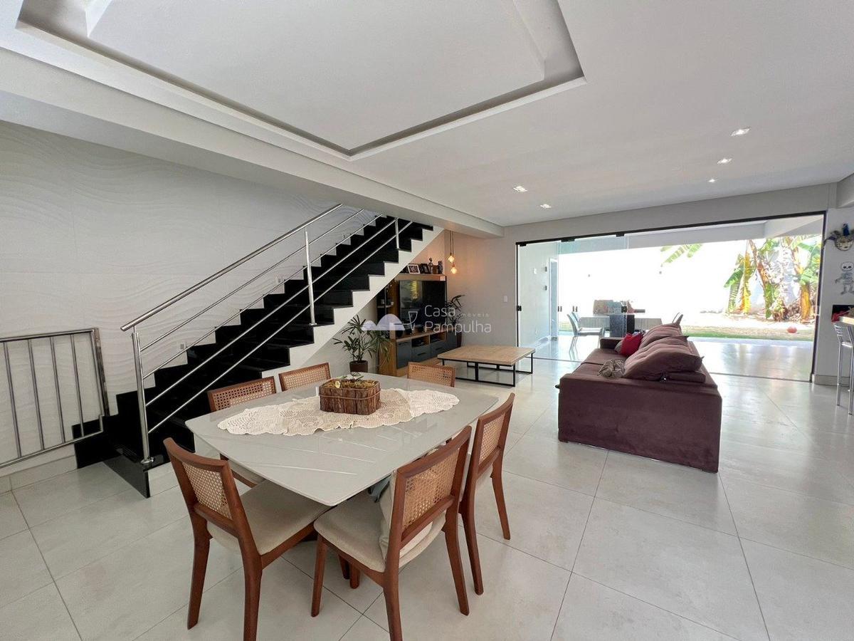 Casa, Planalto, 3 Quartos, 4 Vagas, 1 Suíte