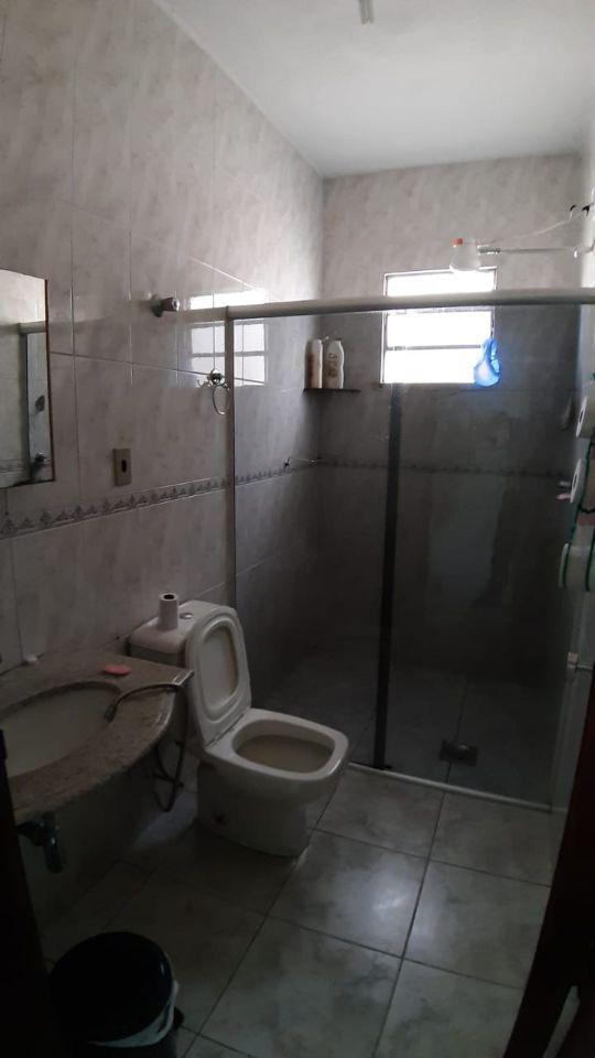 Casa, Jardim Laguna, 3 Quartos, 4 Vagas, 1 Suíte