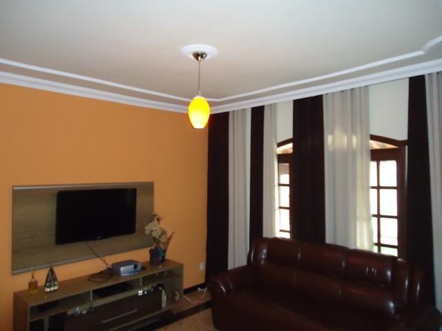 Casa, Milionários, 4 Quartos, 3 Vagas, 1 Suíte