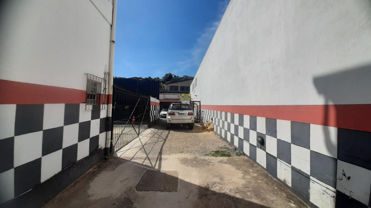 Prédio, Castelo, 0 Quarto, 15 Vagas