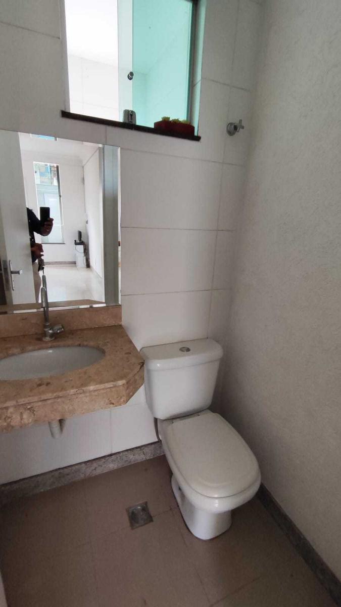 Casa, Cabral, 3 Quartos, 2 Vagas, 1 Suíte