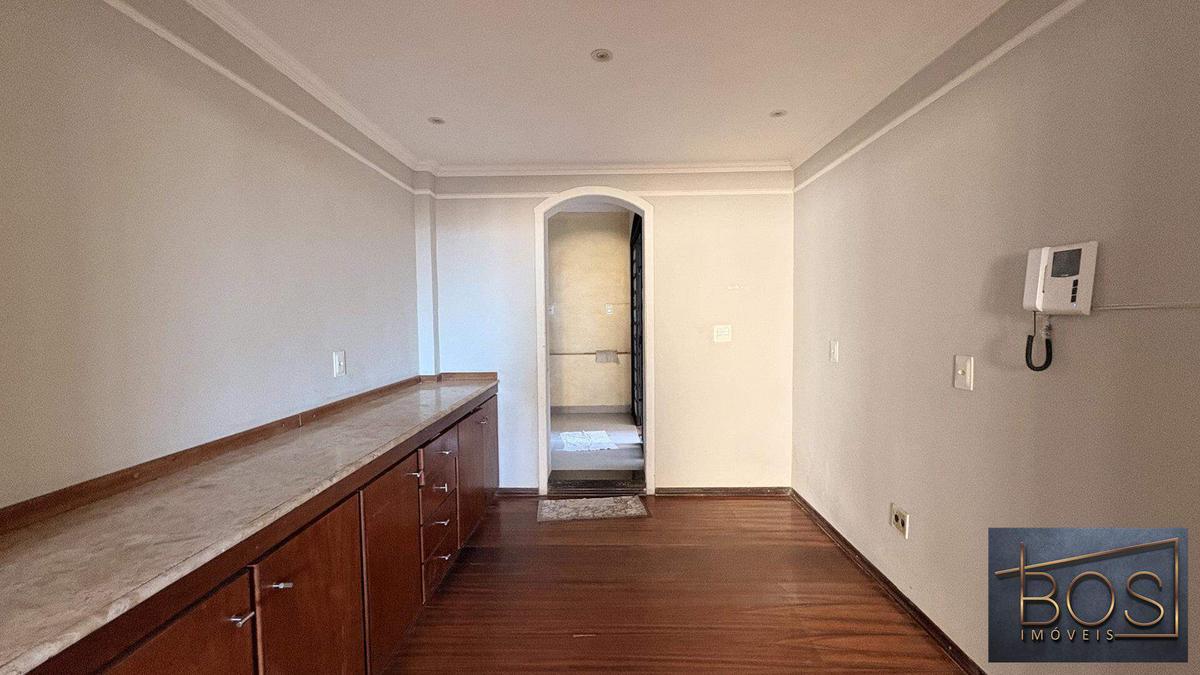 Apartamento, Luxemburgo, 4 Quartos, 1 Vaga, 1 Suíte