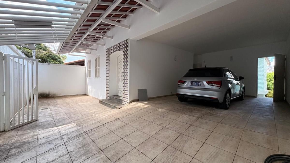 Casa, Vila Paris, 4 Quartos, 4 Vagas, 2 Suítes