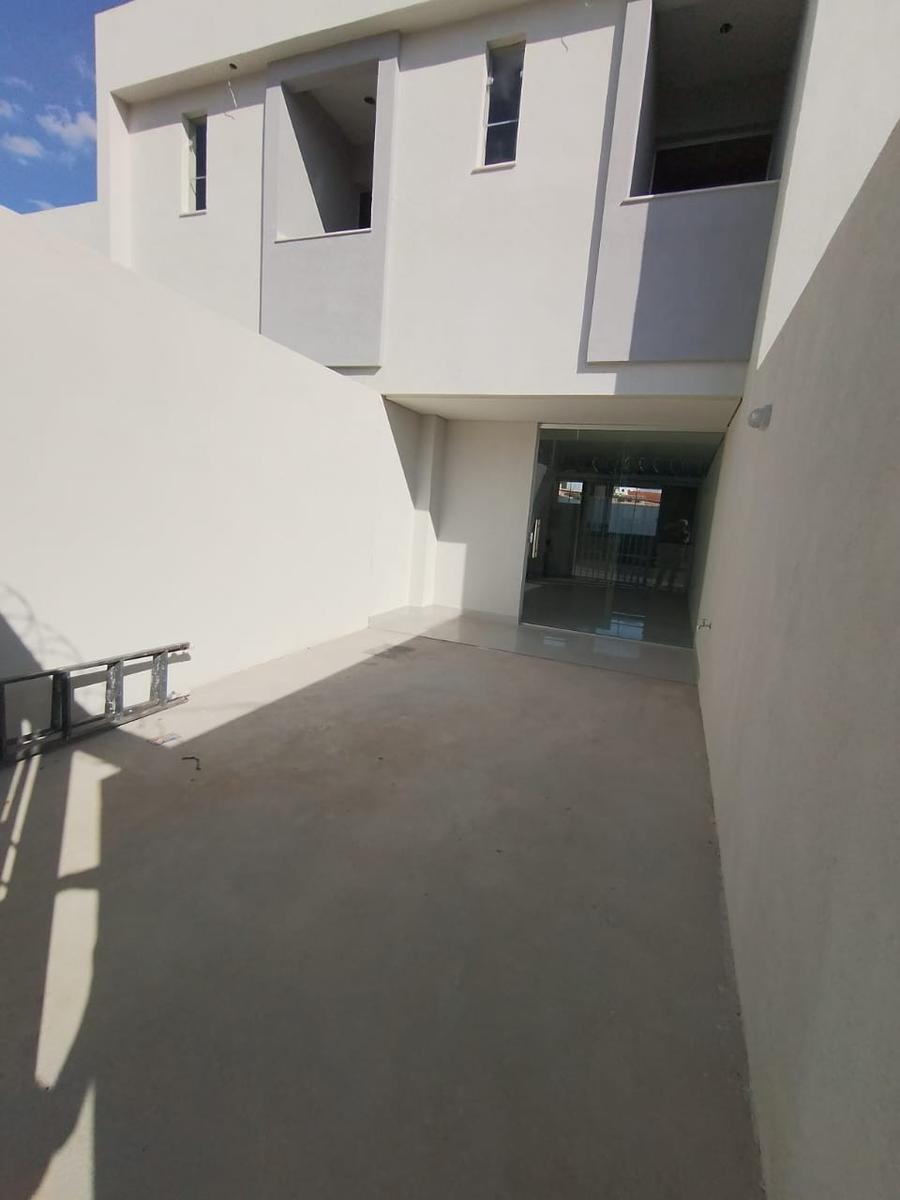 Casa, Piratininga (venda Nova), 2 Quartos, 1 Vaga, 2 Suítes