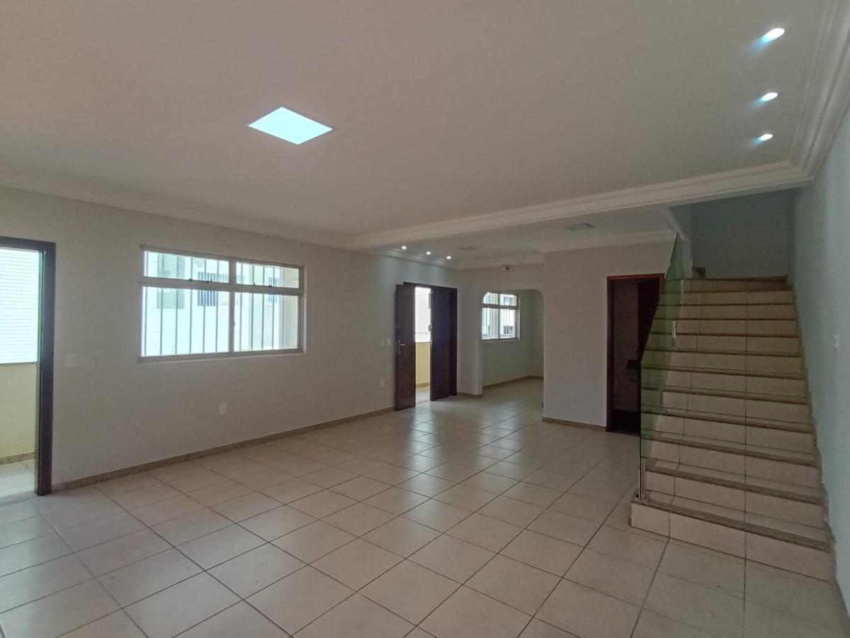 Casa Comercial, União, 0 Quarto, 0 Vaga