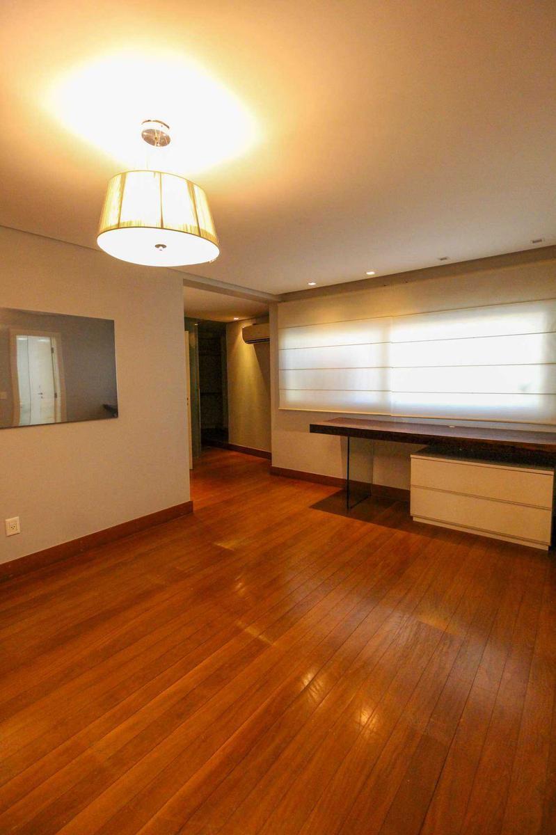 Cobertura, Serra, 4 Quartos, 6 Vagas, 2 Suítes