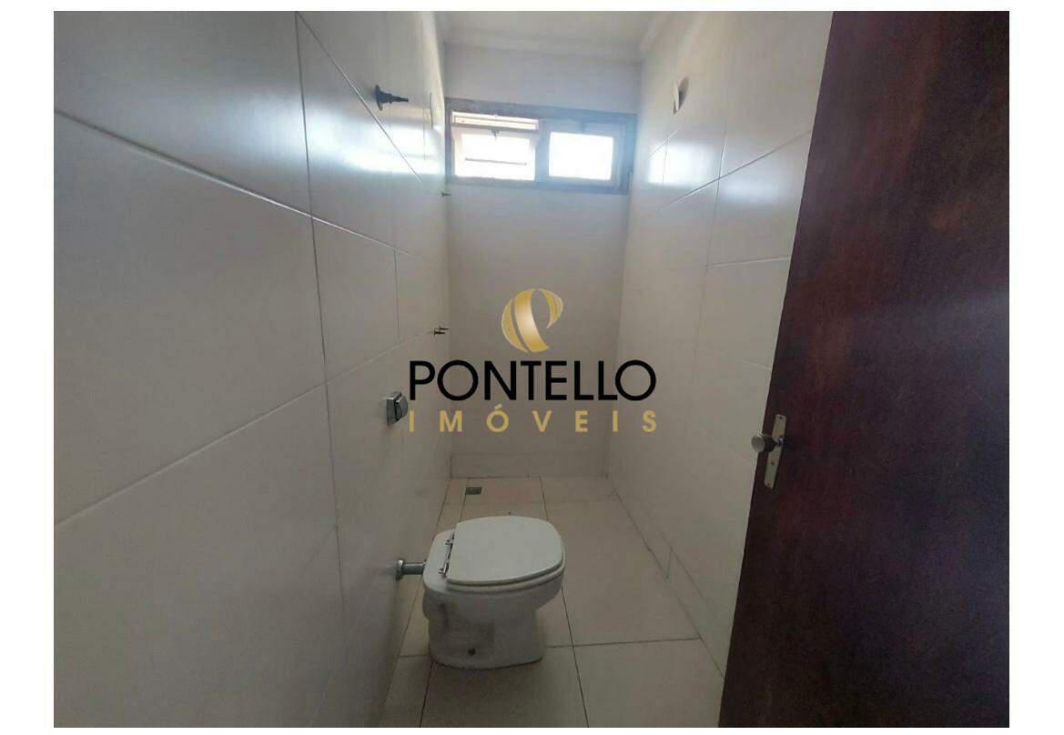 Casa, Cachoeirinha, 4 Quartos, 1 Vaga, 3 Suítes