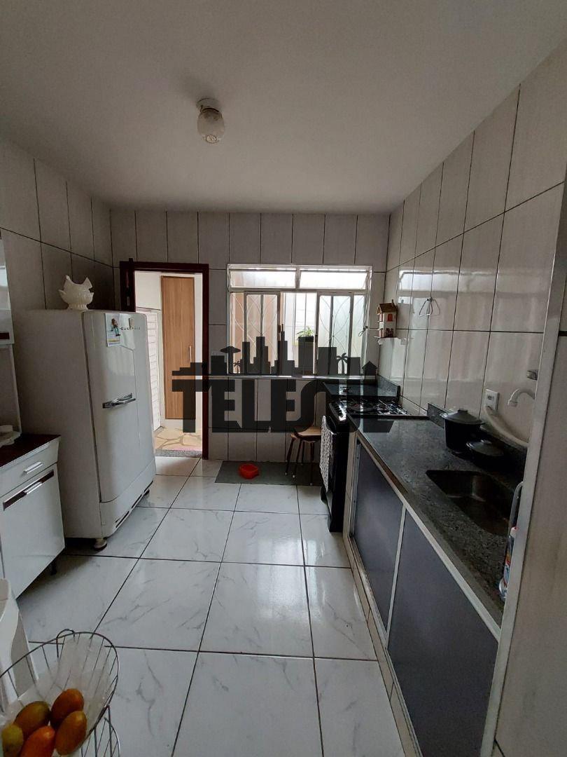 Casa, Vila Floresta, 2 Quartos, 0 Vaga