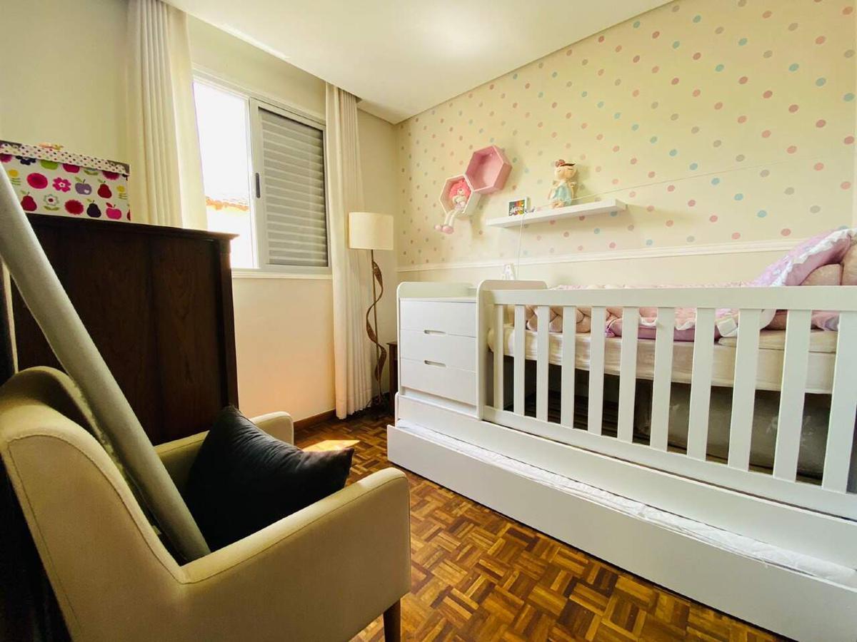 Apartamento, Estoril, 2 Quartos, 1 Vaga