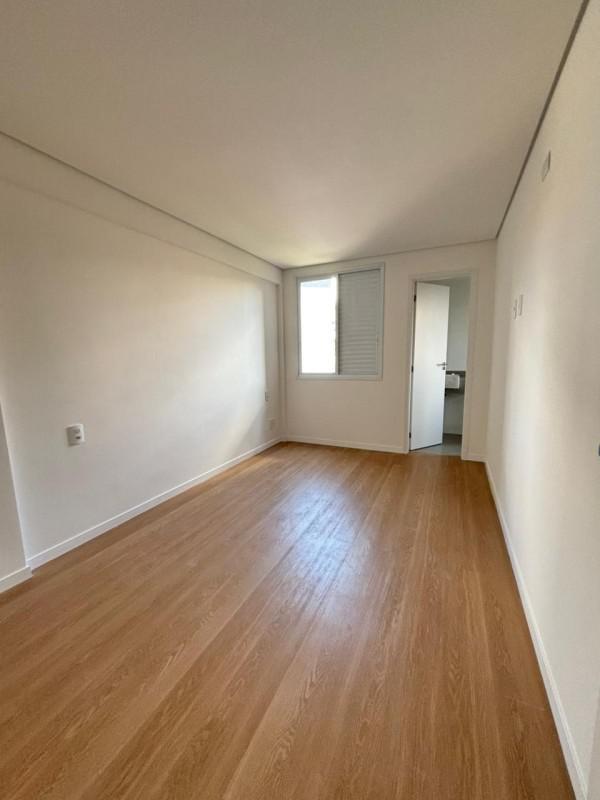 Cobertura, Sagrada Família, 3 Quartos, 3 Vagas, 1 Suíte