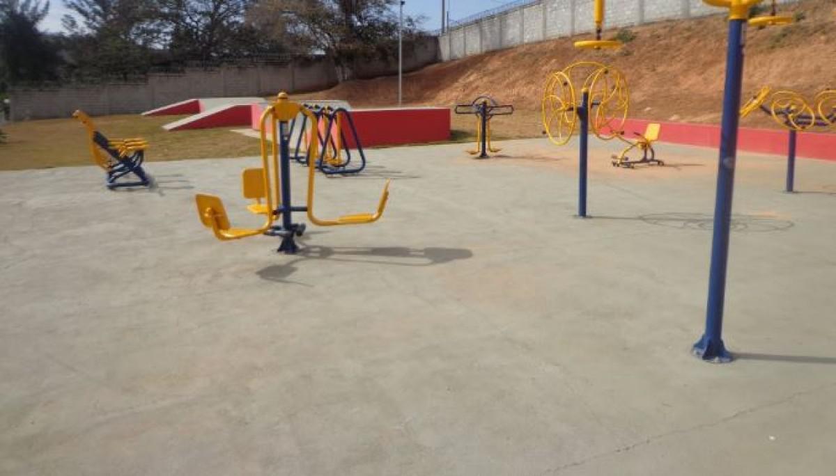 Lote, Vila das Flores, 0 Quarto, 0 Vaga