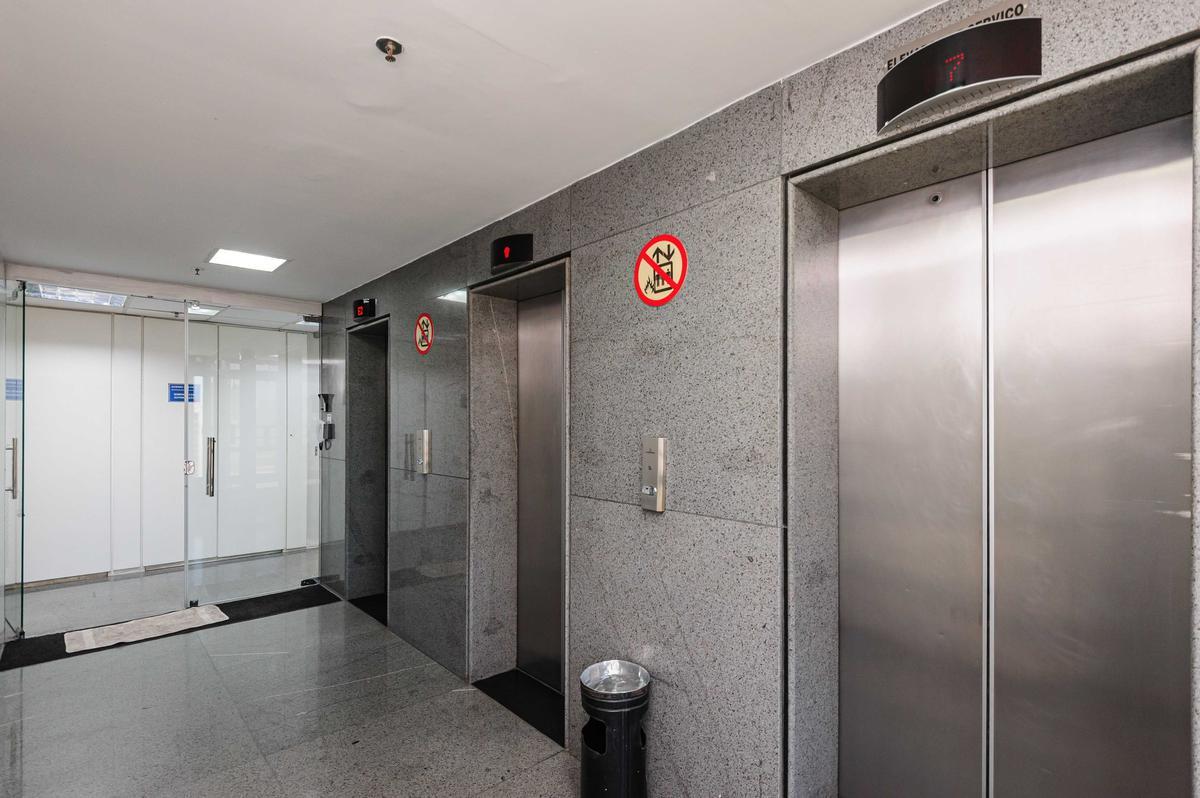 Sala, Funcionários, 0 Quarto, 5 Vagas