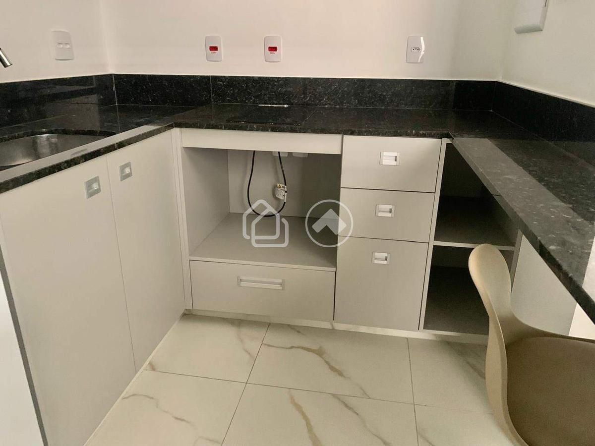 Apartamento, Estoril, 1 Quarto, 1 Vaga, 1 Suíte