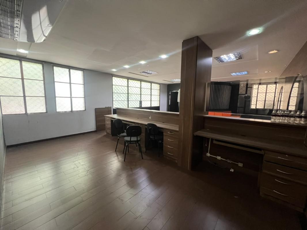 Andar, Centro, 0 Quarto, 0 Vaga