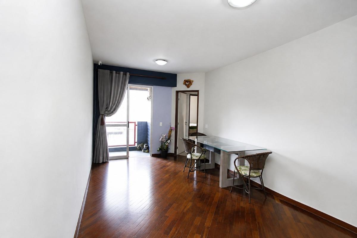 Apartamento, Coração de Jesus, 2 Quartos, 2 Vagas, 1 Suíte