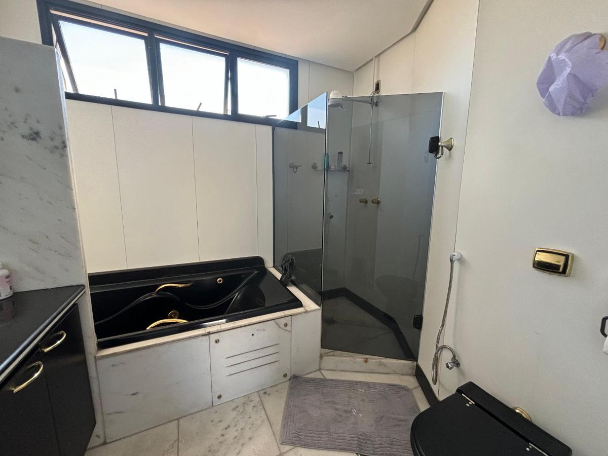 Casa, Caiçaras, 5 Quartos, 4 Vagas, 1 Suíte