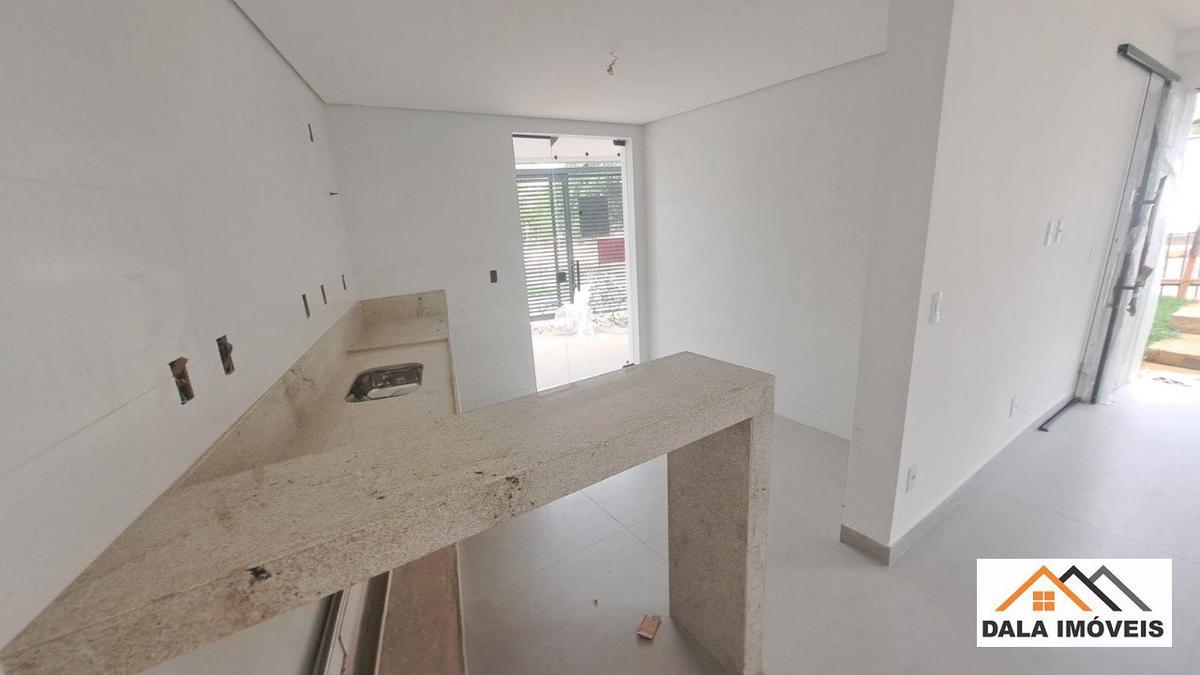 Casa, Planalto, 3 Quartos, 2 Vagas, 1 Suíte