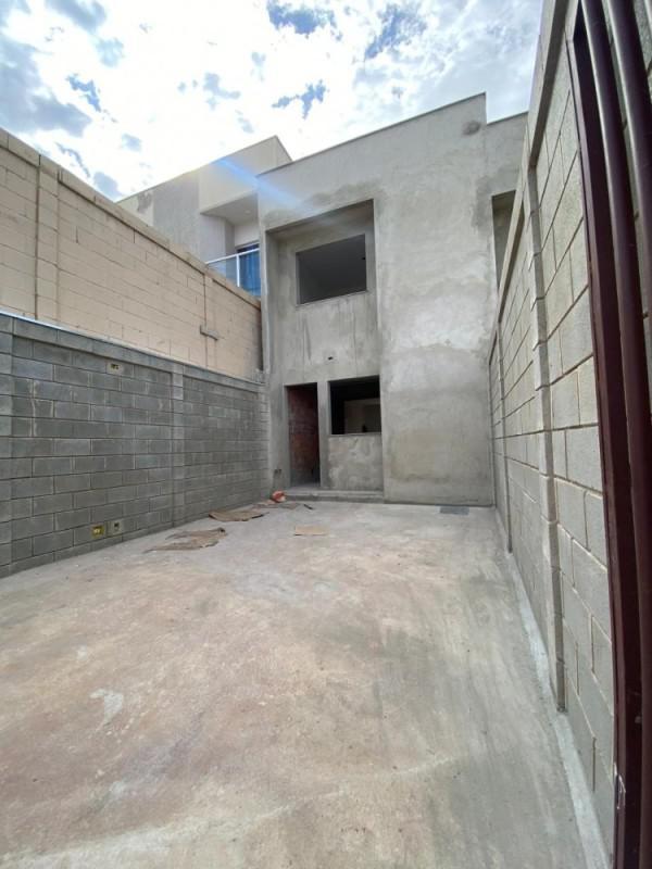 Casa, Novo Barreirinho, 3 Quartos, 2 Vagas