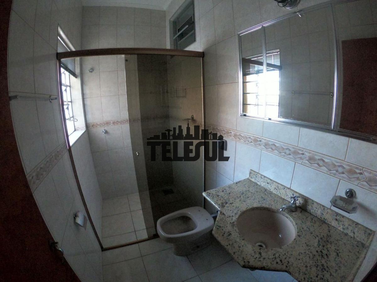 Casa, Centro, 3 Quartos, 0 Vaga, 1 Suíte