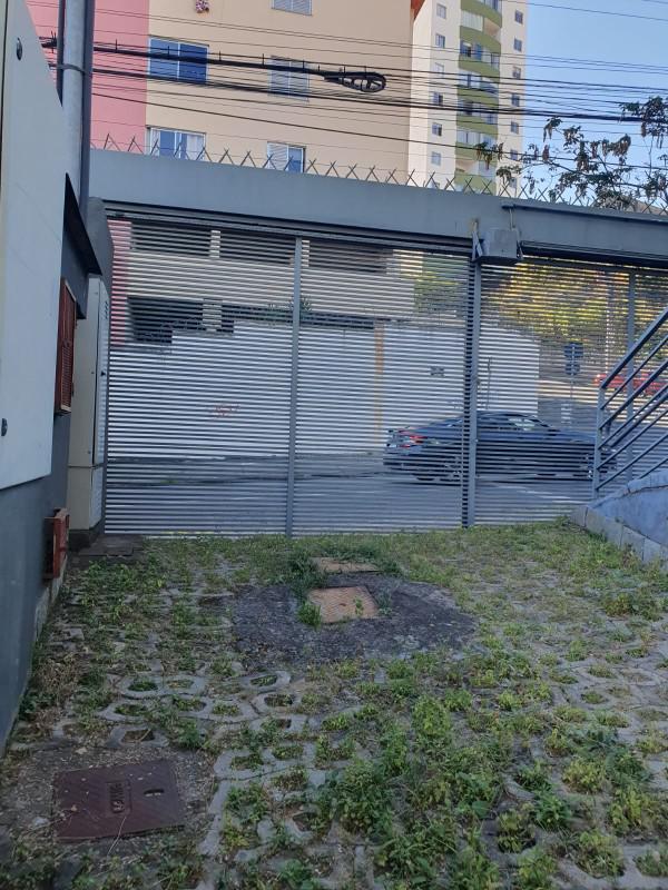 Prédio, Estoril, 0 Quarto, 17 Vagas