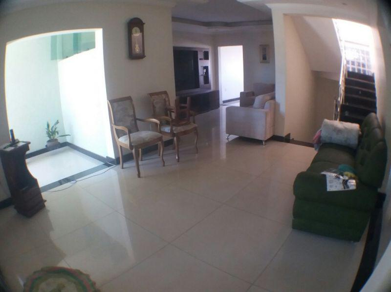 Casa, Cabral, 4 Quartos, 5 Vagas, 2 Suítes