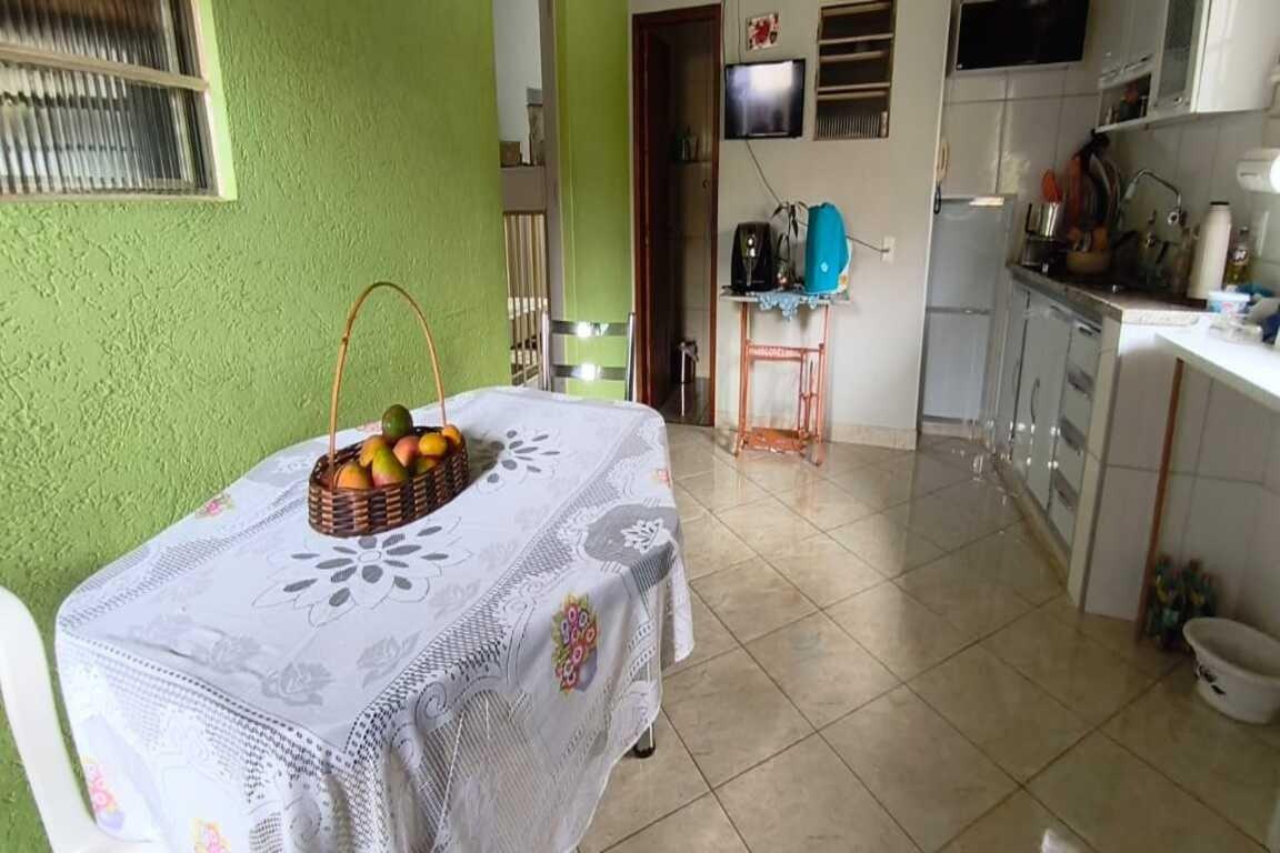 Casa, Ouro Minas, 2 Quartos, 8 Vagas