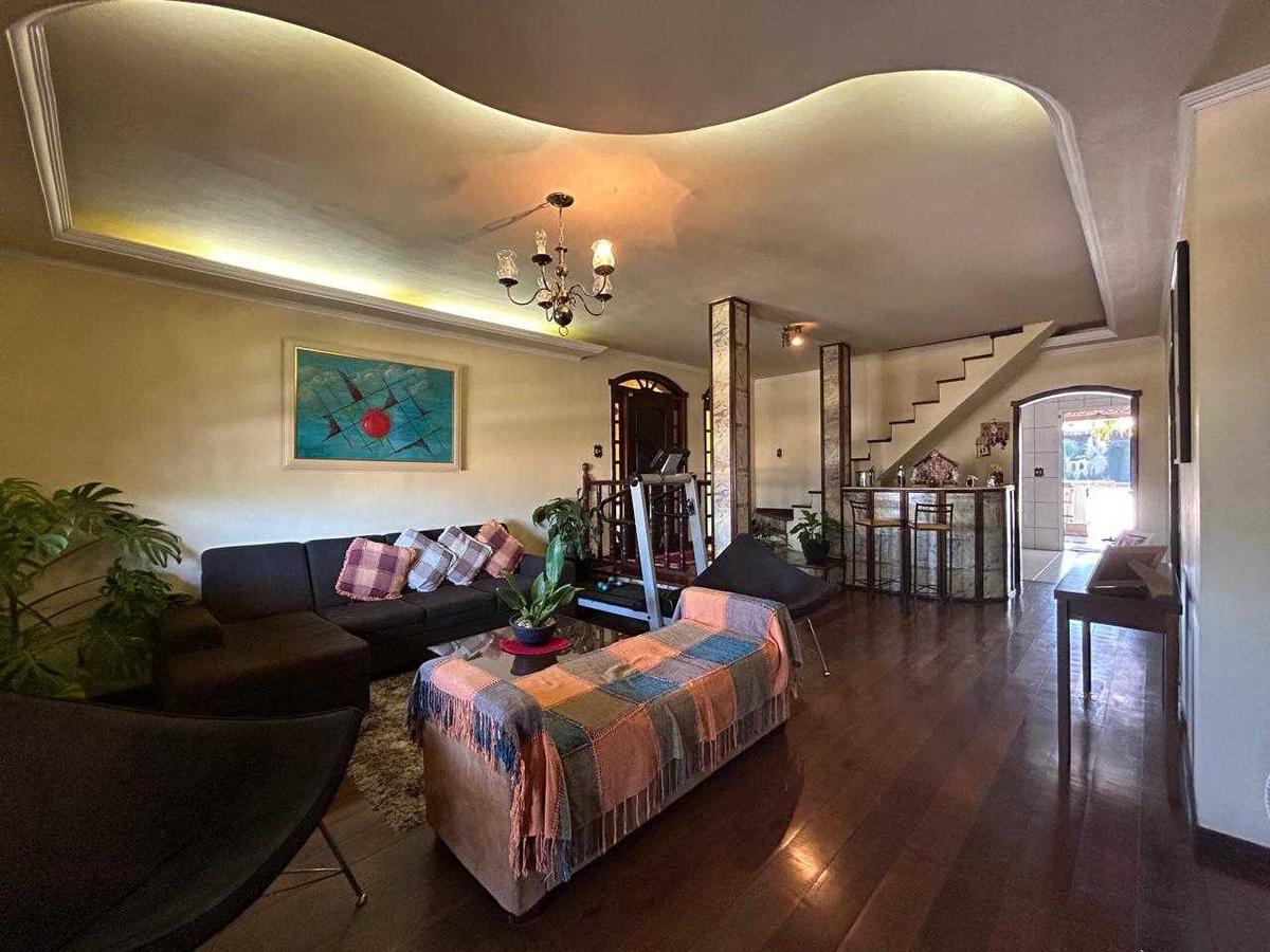 Casa, Canaã, 3 Quartos, 4 Vagas, 1 Suíte