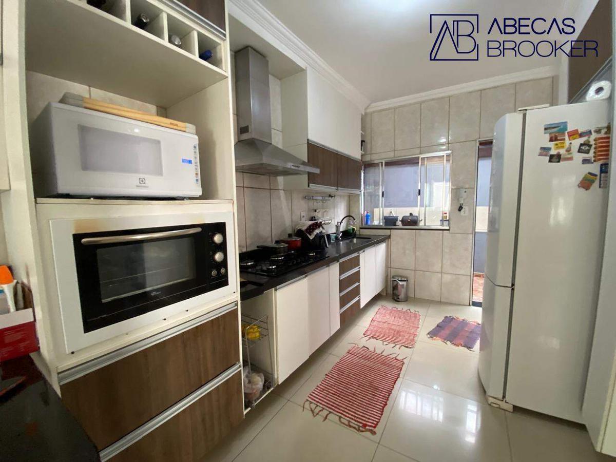 Casa, Estrela do Oriente, 3 Quartos, 2 Vagas, 1 Suíte