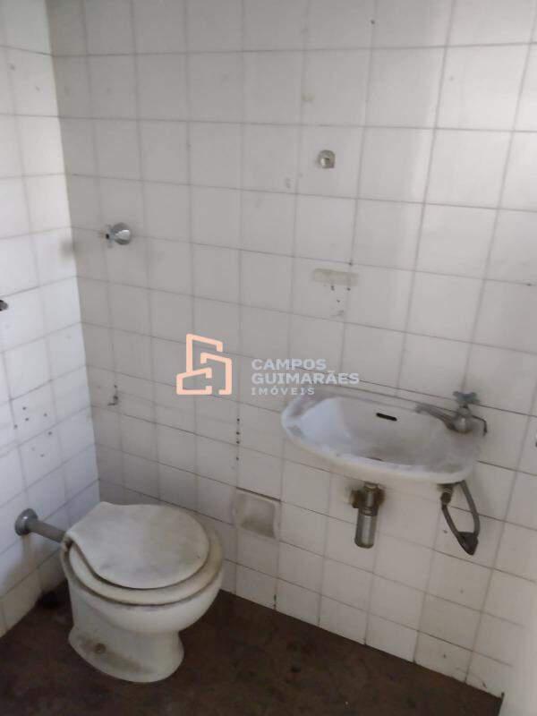 Sala, Centro