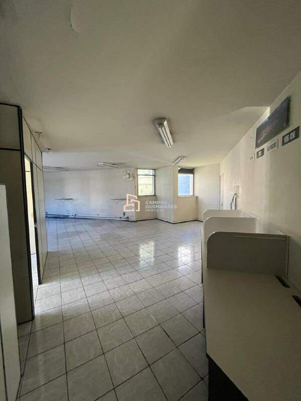Sala, Lourdes