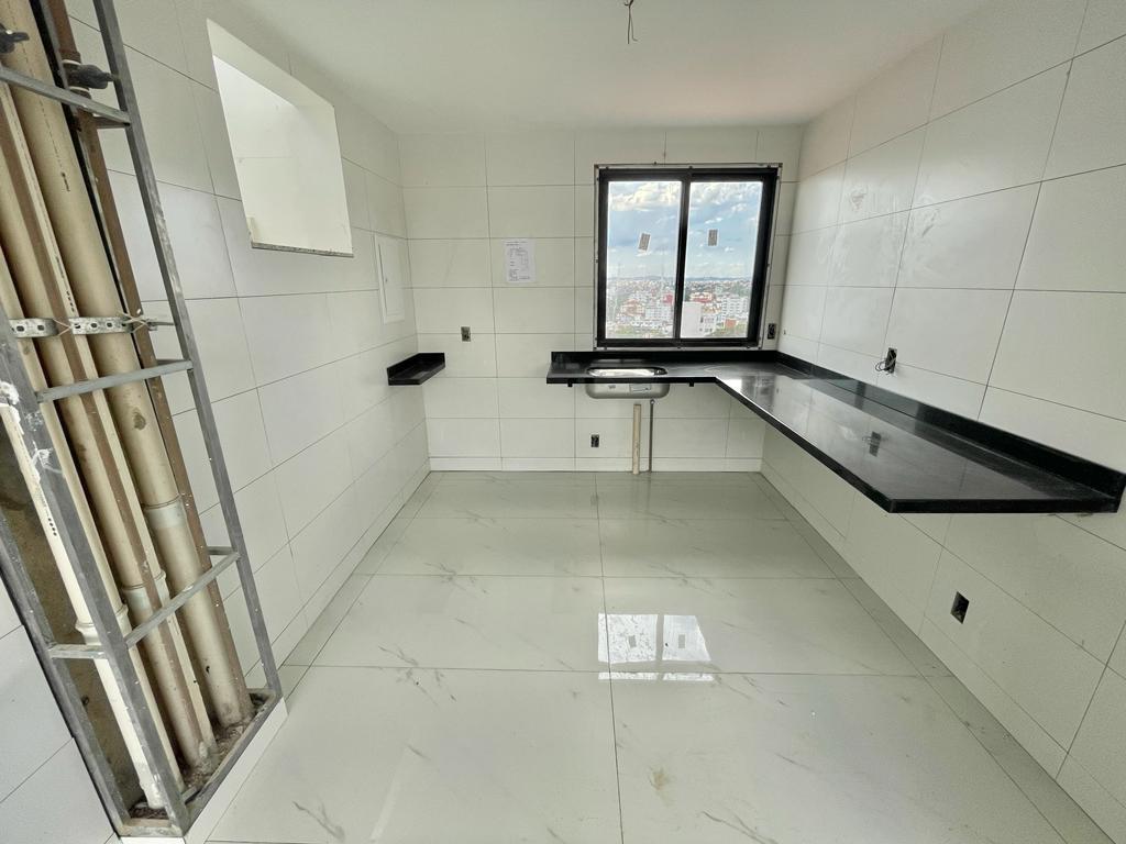 Cobertura, Santa Rosa, 3 Quartos, 2 Vagas, 1 Suíte